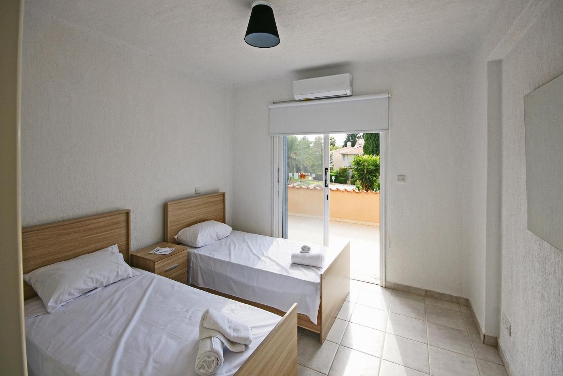 Resitour Paradise Gardens Paphos Exterior photo